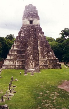 Guatemala - Tikal - Temple of the Jaguar 02